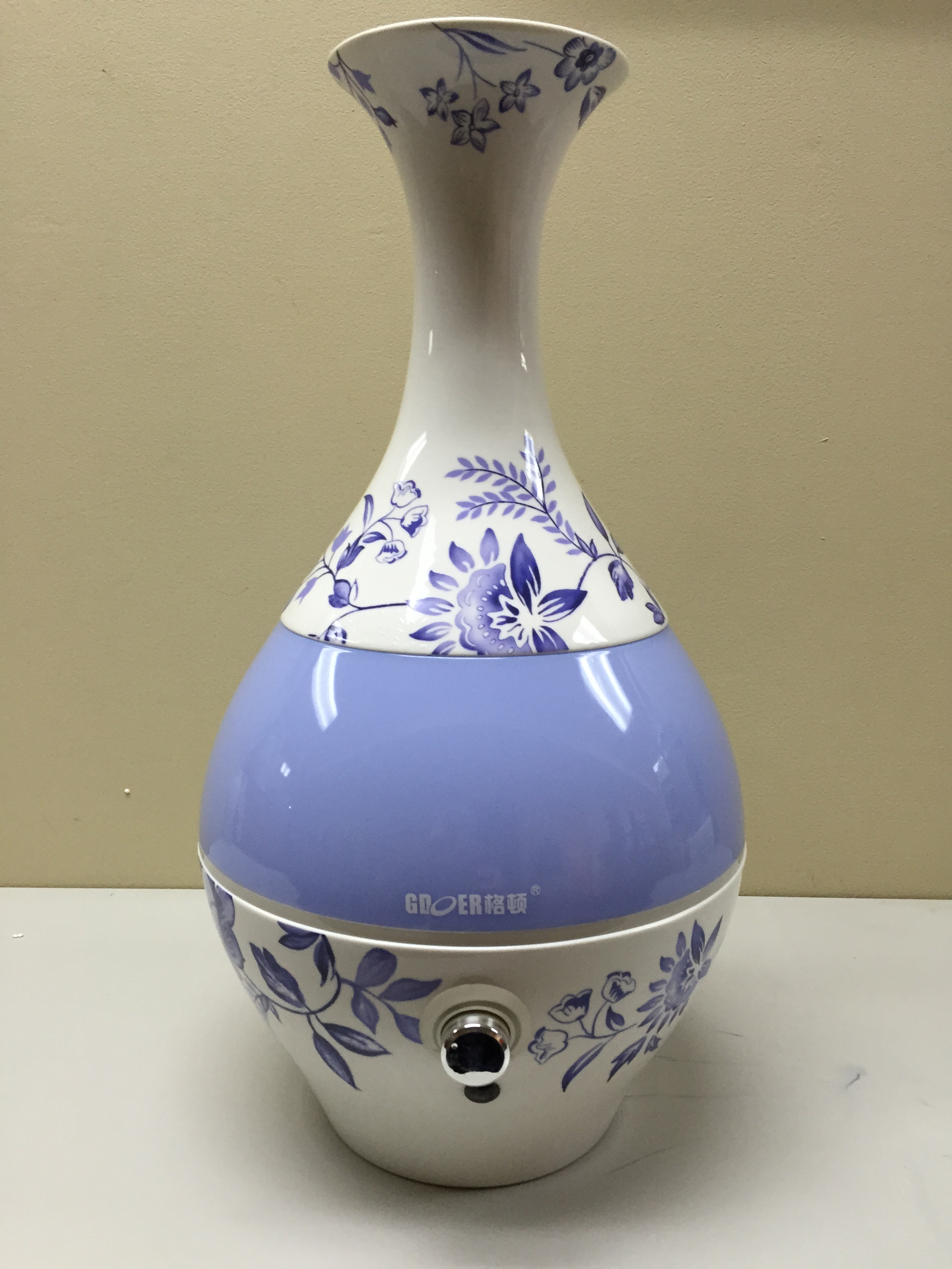 Aroma Diffuser Humidifier With Ceramic Vessel Decorative Moisture Mist   12033%204.JPG